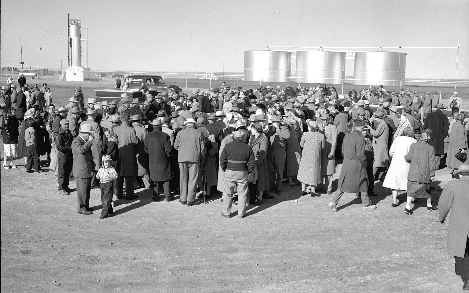 Crowd.jpg